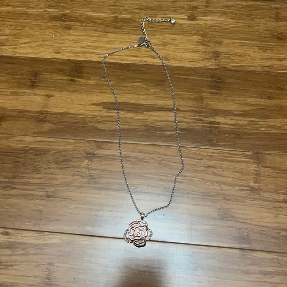 Lia Sophia rose gold flower necklace - Picture 2 of 3